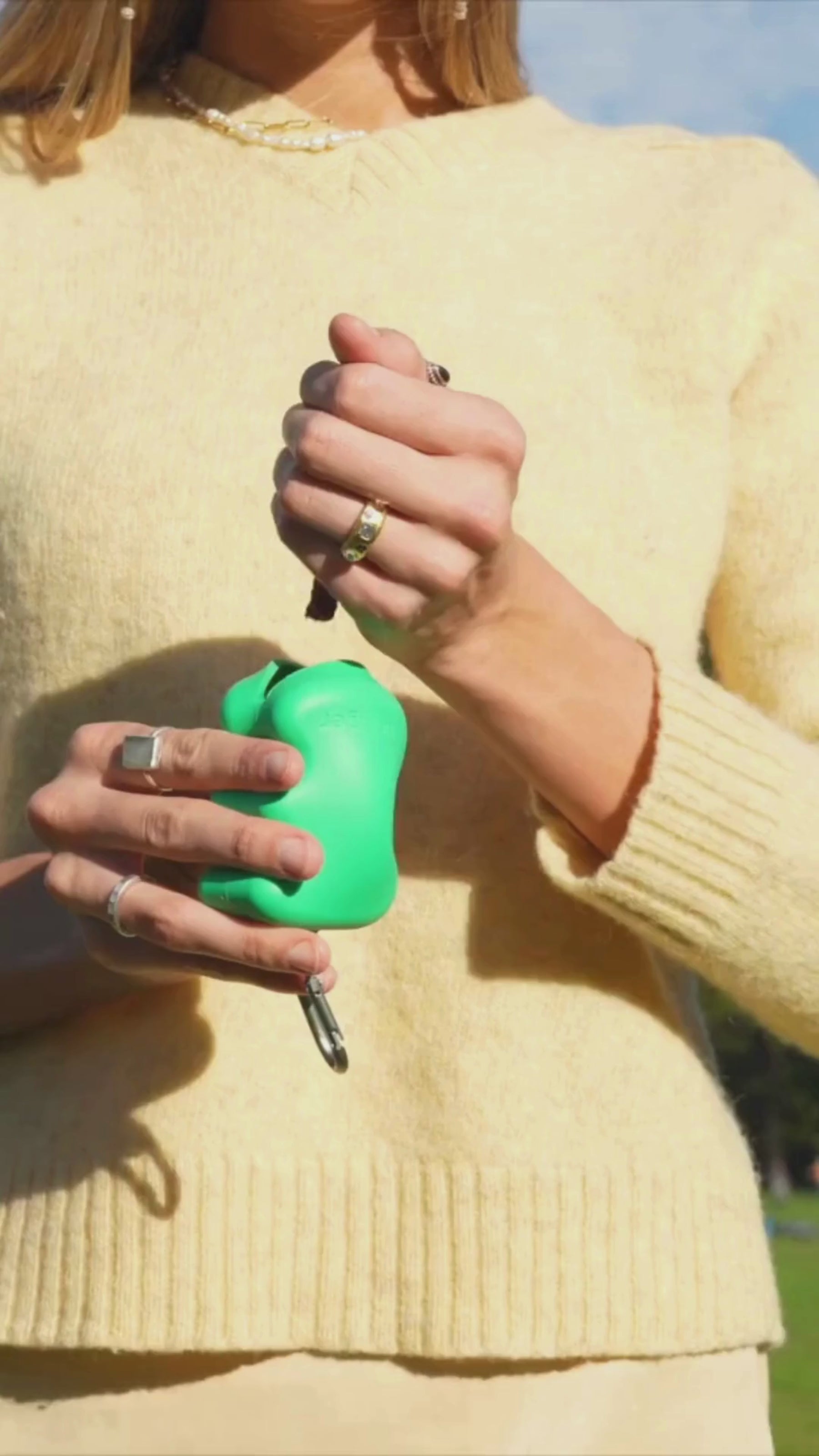 1- treat dispenser.mp4